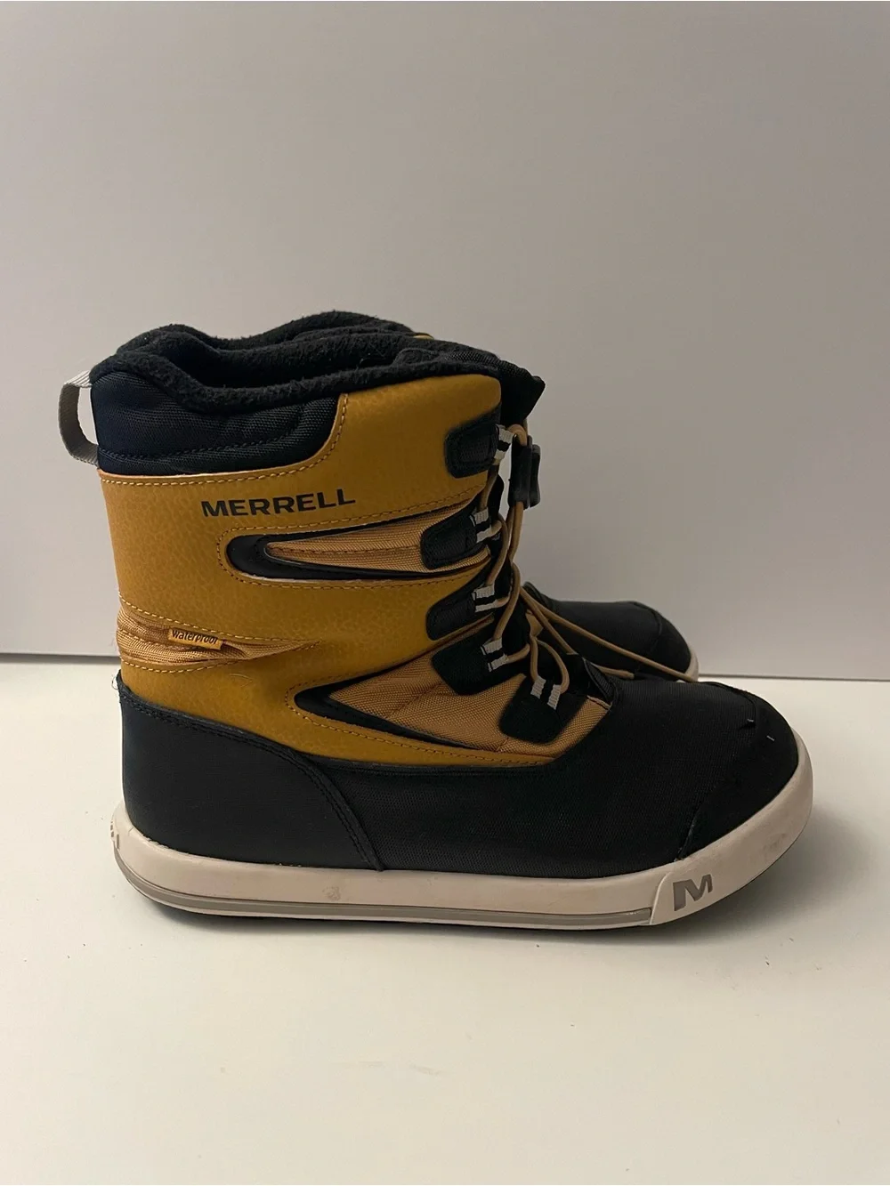 Merrell Kids Black and Mustard Lace-Up Winter Boots